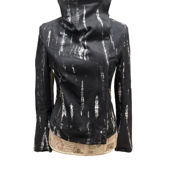 Authentic Blank NYC Navy/Black Suede Jacket - Picture 10 of 15